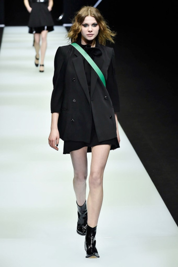Fotoservizio/FW 18-19/WOMEN/EMPORIO ARMANI/DP2/5