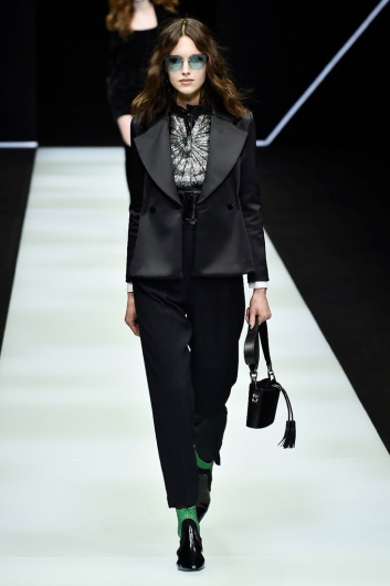 Fotoservizio/FW 18-19/WOMEN/EMPORIO ARMANI/DP2/4