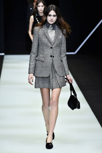 Fotoservizio/FW 18-19/WOMEN/EMPORIO ARMANI/DP2/6