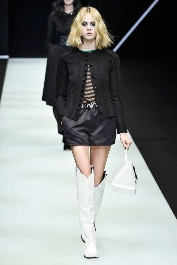 Fotoservizio/FW 18-19/WOMEN/EMPORIO ARMANI/DP2/11