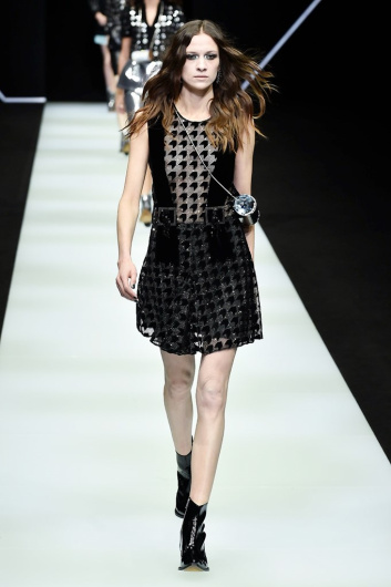 Fotoservizio/FW 18-19/WOMEN/EMPORIO ARMANI/DP2/12
