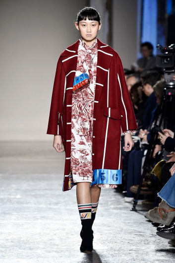 Fotoservizio/FW 18-19/WOMEN/STELLA JEAN/DP2/0