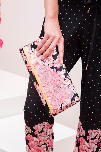 Fotoservizio/SS 2016/WOMEN/VIA DELLE PERLE VDP/DP2/134