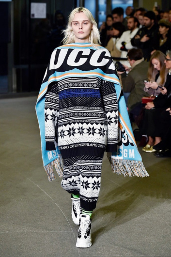 Fotoservizio/FW 18-19/WOMEN/MSGM/DP2/14