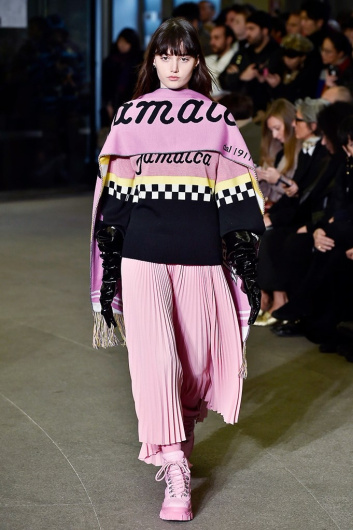 Fotoservizio/FW 18-19/WOMEN/MSGM/DP2/0