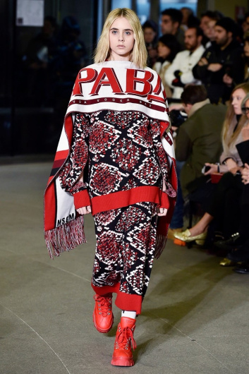 Fotoservizio/FW 18-19/WOMEN/MSGM/DP2/1