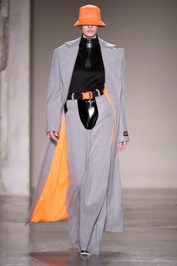 Fotoservizio/FW 18-19/WOMEN/CRISTIANO BURANI/DP2/6