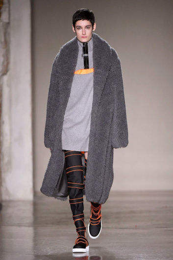 Fotoservizio/FW 18-19/WOMEN/CRISTIANO BURANI/DP2/10