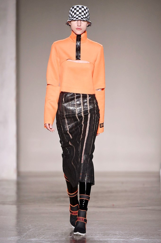 Fotoservizio/FW 18-19/WOMEN/CRISTIANO BURANI/DP2/2