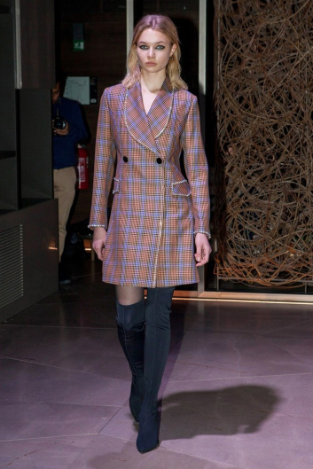 Fotoservizio/FW 18-19/WOMEN/BEATRICE B/DP2/14