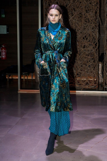 Fotoservizio/FW 18-19/WOMEN/BEATRICE B/DP2/27