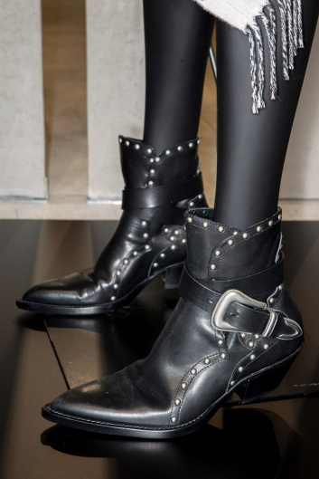 Fotoservizio/FW 18-19/WOMEN/DIESEL BLACK GOLD/DP2/25