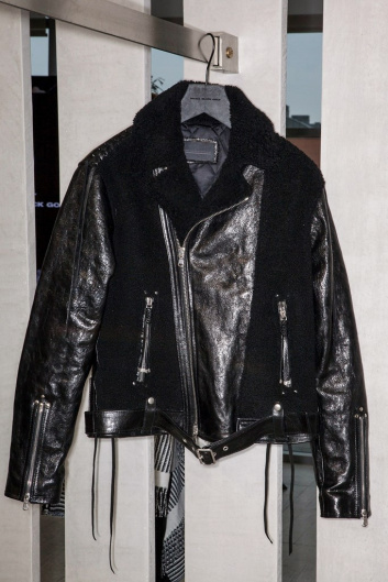 Fotoservizio/FW 18-19/WOMEN/DIESEL BLACK GOLD/DP2/45
