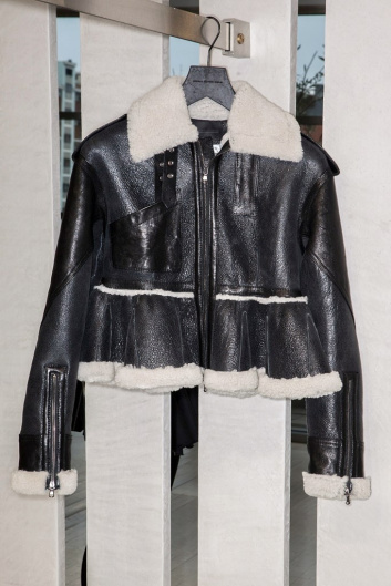 Fotoservizio/FW 18-19/WOMEN/DIESEL BLACK GOLD/DP2/37