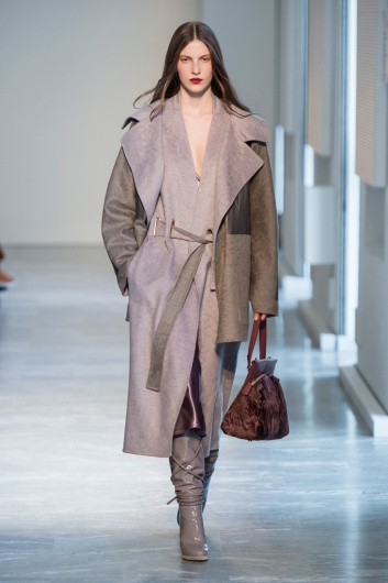 Fotoservizio/FW 18-19/WOMEN/AGNONA/DP2/6