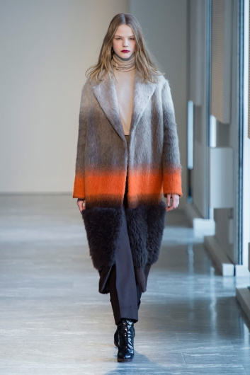 Fotoservizio/FW 18-19/WOMEN/AGNONA/DP2/32