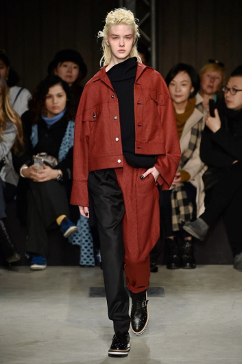 Fotoservizio/FW 18-19/WOMEN/UJOH/DP2/3