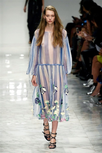 Fotoservizio/SS 2016/WOMEN/BLUMARINE/DP1/1