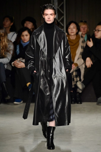 Fotoservizio/FW 18-19/WOMEN/UJOH/DP2/2