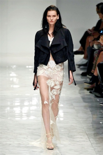Fotoservizio/SS 2016/WOMEN/BLUMARINE/DP1/4