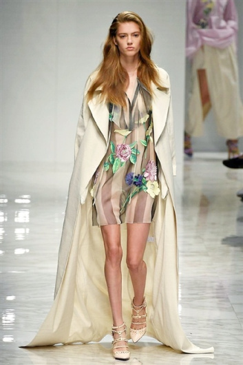 Fotoservizio/SS 2016/WOMEN/BLUMARINE/DP1/7