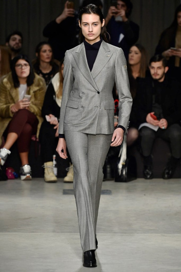 Fotoservizio/FW 18-19/WOMEN/ATSUSHI NAKASHIMA/DP2/2