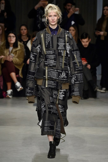 Fotoservizio/FW 18-19/WOMEN/ATSUSHI NAKASHIMA/DP2/1