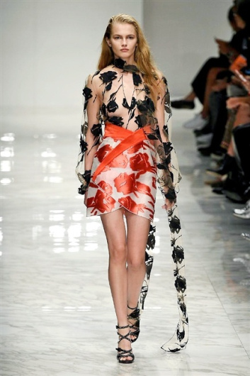 Fotoservizio/SS 2016/WOMEN/BLUMARINE/DP1/25