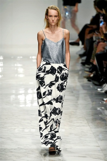 Fotoservizio/SS 2016/WOMEN/BLUMARINE/DP1/33