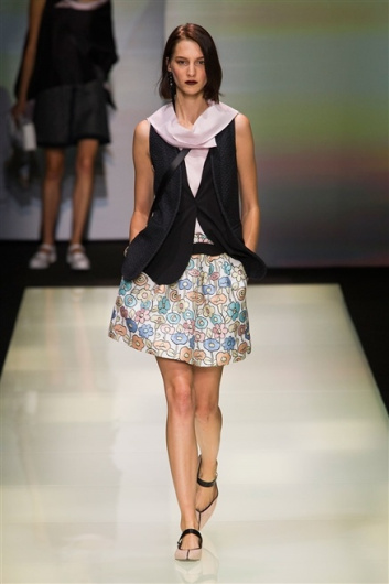 Fotoservizio/SS 2016/WOMEN/EMPORIO ARMANI/DP1/12