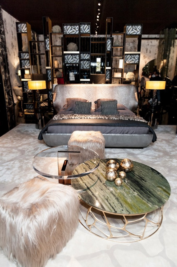 Fotoservizio/SS 2018/DESIGN/PRESENTAZIONE_HOME/ROBERTO CAVALLI/DP2/25