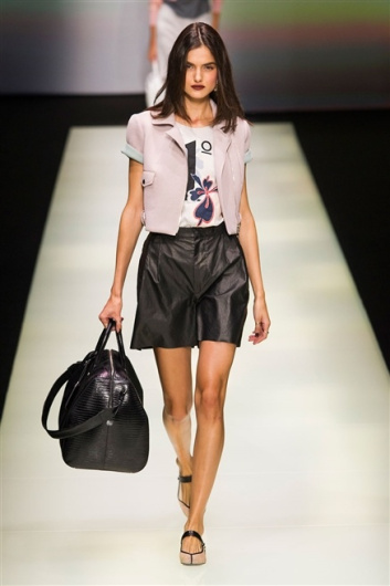 Fotoservizio/SS 2016/WOMEN/EMPORIO ARMANI/DP1/17