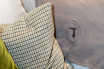 Fotoservizio/SS 2018/DESIGN/PRESENTAZIONE_HOME/TRUSSARDI/DP2/3