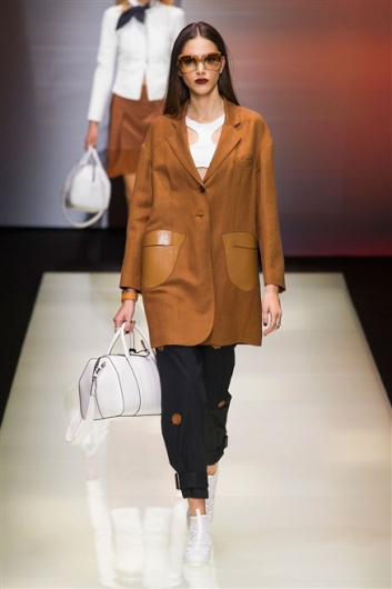 Fotoservizio/SS 2016/WOMEN/EMPORIO ARMANI/DP1/20
