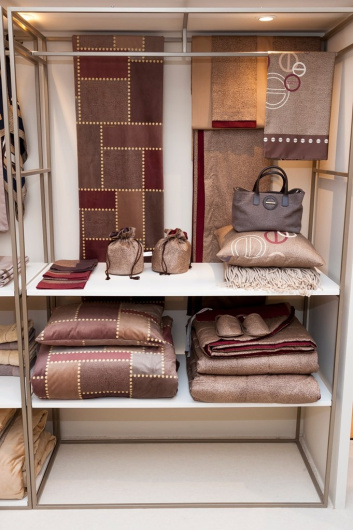 Fotoservizio/SS 2018/DESIGN/PRESENTAZIONE_HOME/BORBONESE/DP2/17