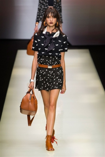 Fotoservizio/SS 2016/WOMEN/EMPORIO ARMANI/DP1/29