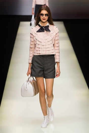 Fotoservizio/SS 2016/WOMEN/EMPORIO ARMANI/DP1/33