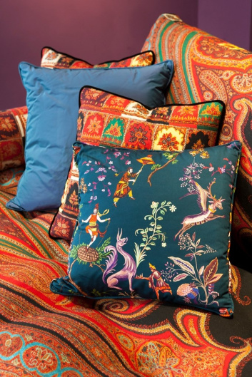 Fotoservizio/SS 2018/DESIGN/PRESENTAZIONE_HOME/ETRO 2/DP2/6