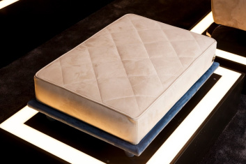 Fotoservizio/SS 2018/DESIGN/PRESENTAZIONE_HOME/FENDI 2/DP2/10