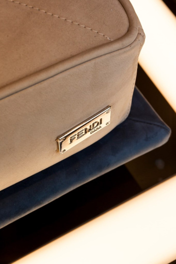 Fotoservizio/SS 2018/DESIGN/PRESENTAZIONE_HOME/FENDI 2/DP2/9