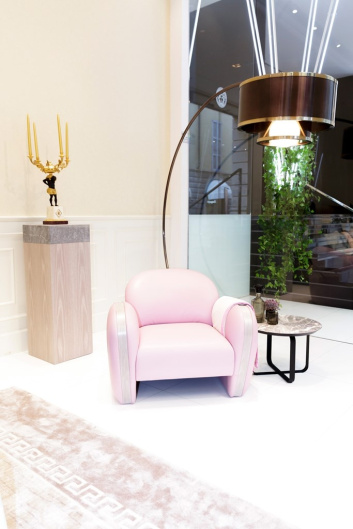 Fotoservizio/SS 2018/DESIGN/PRESENTAZIONE_HOME/VERSACE 2/DP2/27