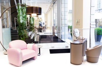 Fotoservizio/SS 2018/DESIGN/PRESENTAZIONE_HOME/VERSACE 2/DP2/28