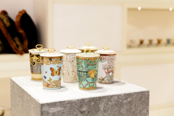 Fotoservizio/SS 2018/DESIGN/PRESENTAZIONE_HOME/VERSACE 2/DP2/23