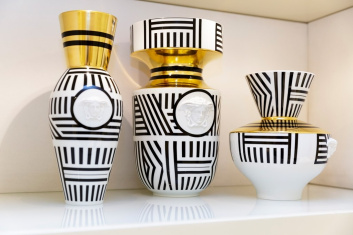 Fotoservizio/SS 2018/DESIGN/PRESENTAZIONE_HOME/VERSACE 2/DP2/24
