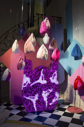 Fotoservizio/SS 2018/DESIGN/EVENTO_SPECIALE/SIMONETTA RAVIZZA/DP2/1