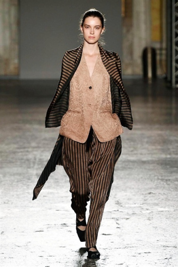 Fotoservizio/SS 2016/WOMEN/UMA WANG/DP1/9