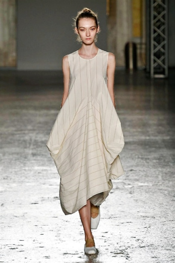 Fotoservizio/SS 2016/WOMEN/UMA WANG/DP1/19