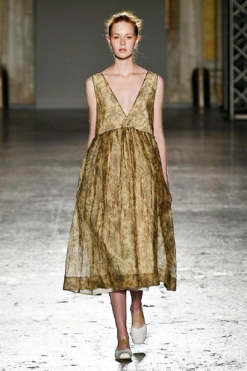 Fotoservizio/SS 2016/WOMEN/UMA WANG/DP1/20