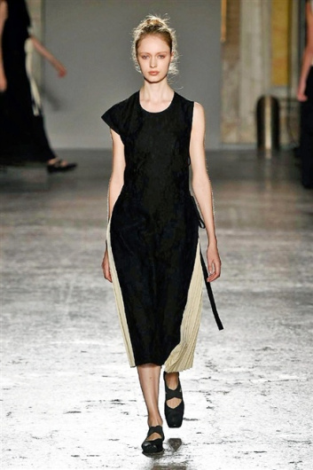 Fotoservizio/SS 2016/WOMEN/UMA WANG/DP1/31