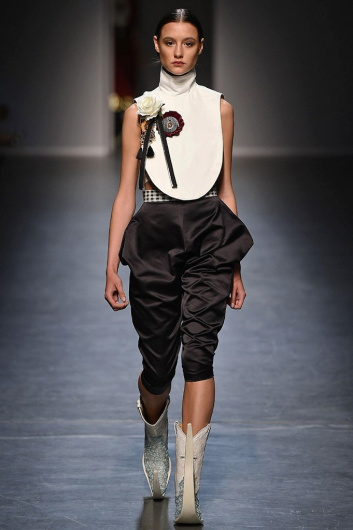 Fotoservizio/SS 2019/MEN/SFILATA/MILANO MODA GRADUATE/DP2/1